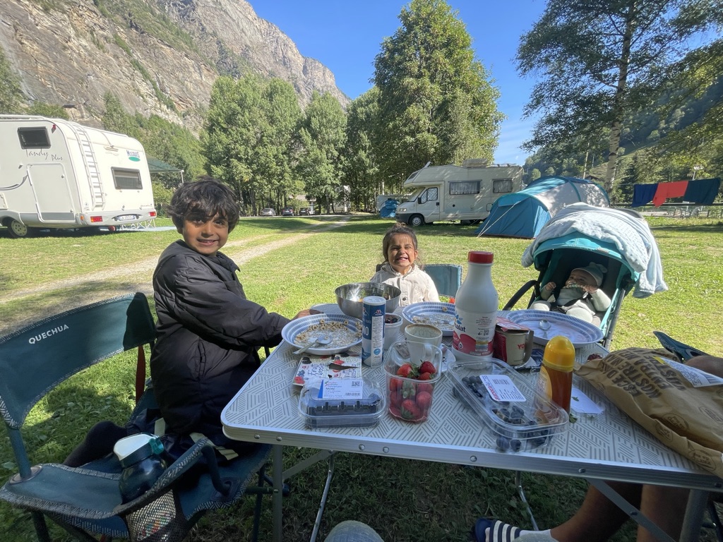 Un moment partagé en plein air / Time together outdoors